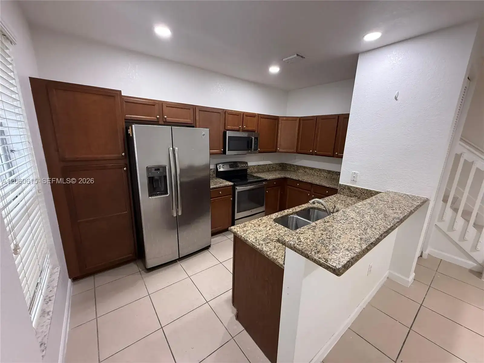 9465 SW 171st Ct, Miami FL 33196 photo 2