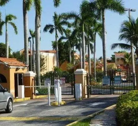 6280 NW 186th St # 311, Hialeah FL 33015