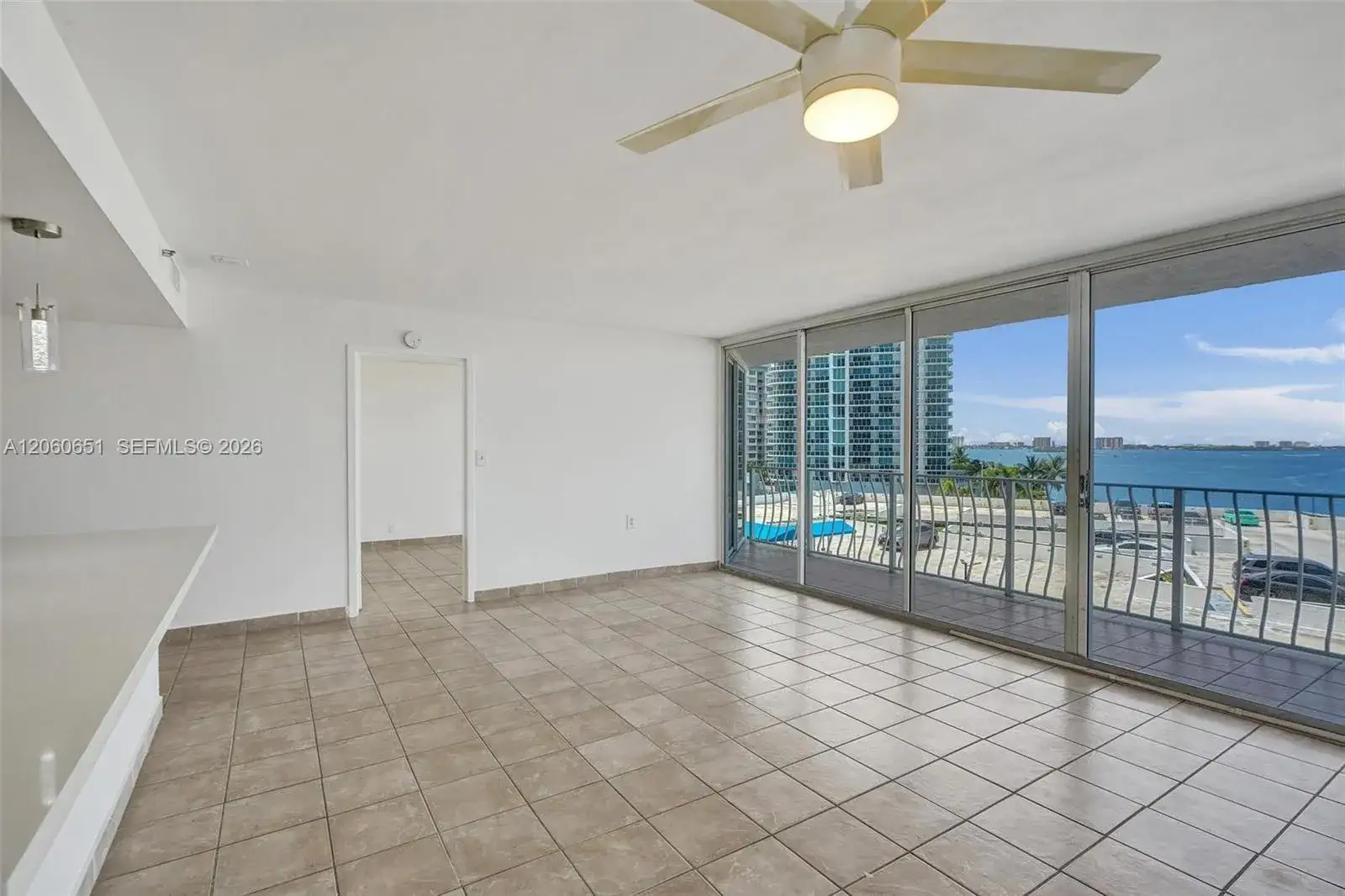 7601 E Treasure Dr # 717, North Bay Village FL 33141 photo 5