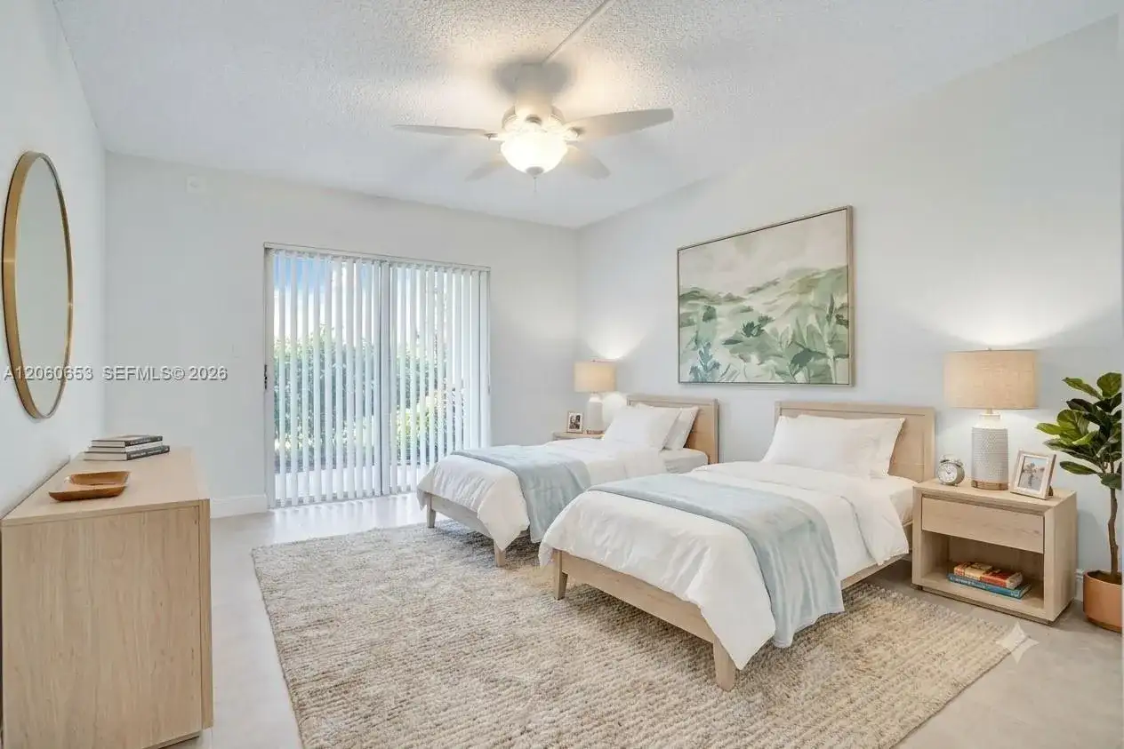 4011 N Meridian Ave # 21, Miami Beach FL 33140 photo 2