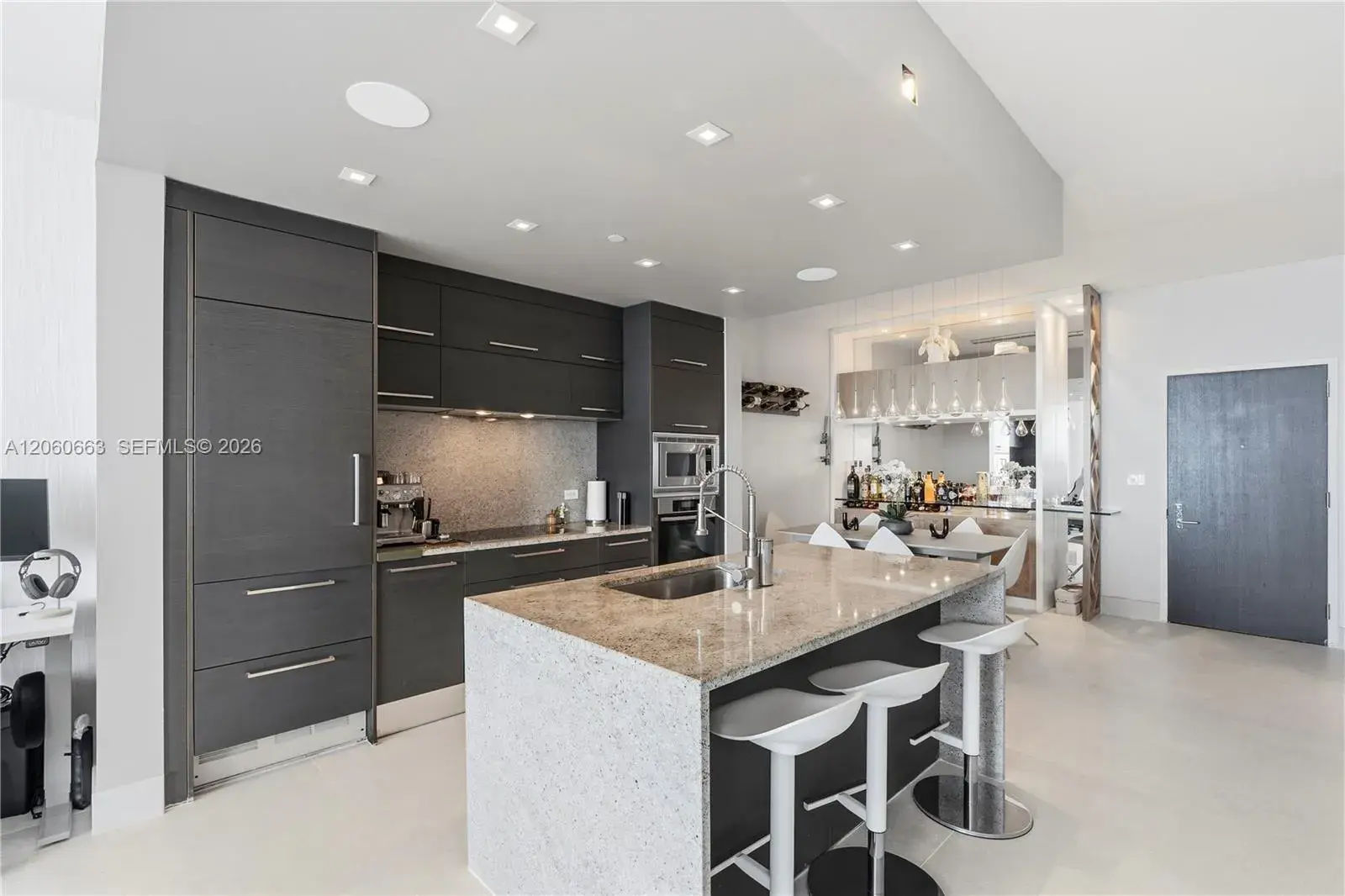 900 Biscayne Blvd # 3607, Miami FL 33132