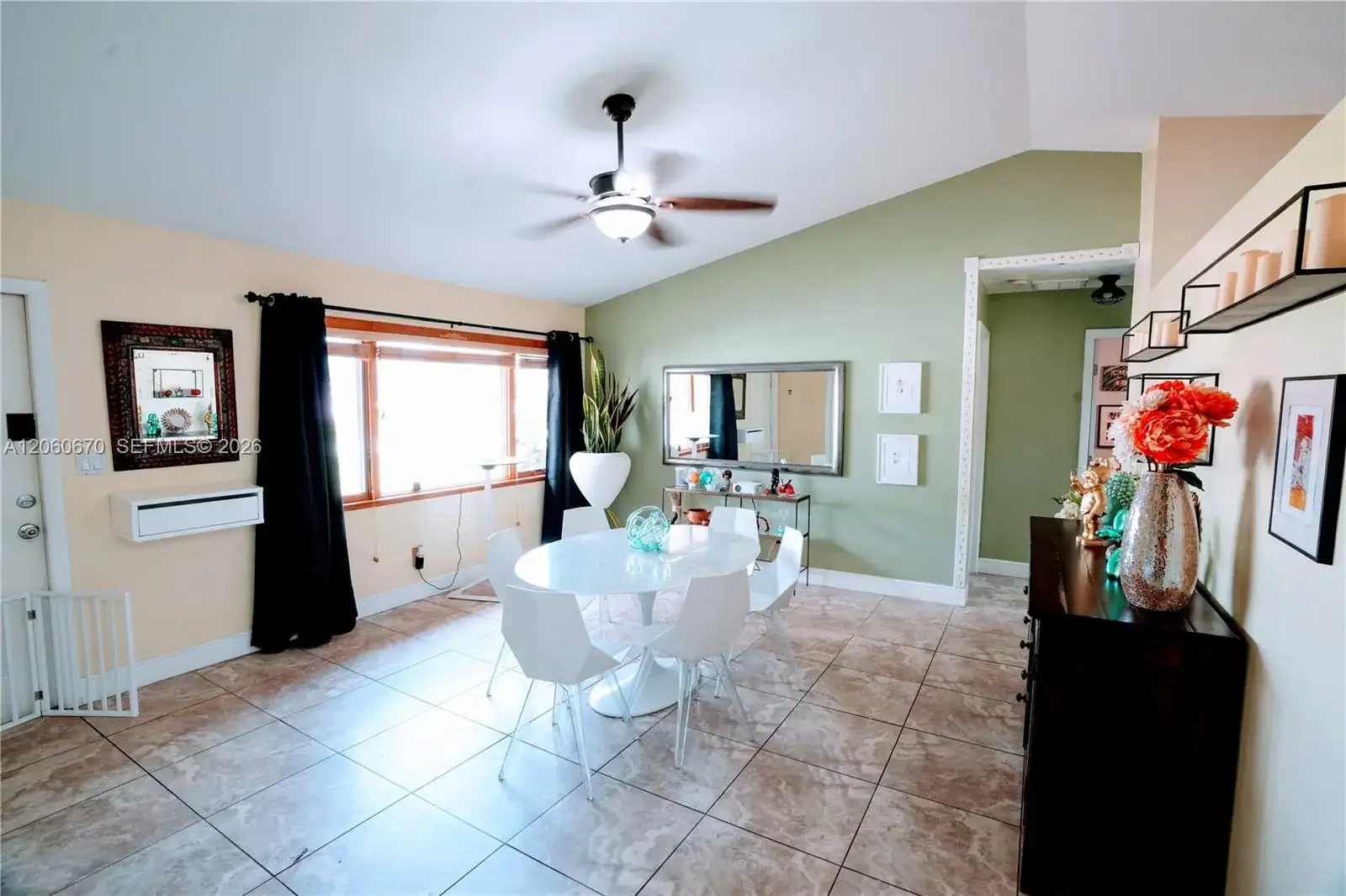 2304 SE 8th Terrace, Cape Coral FL 33990 photo 2