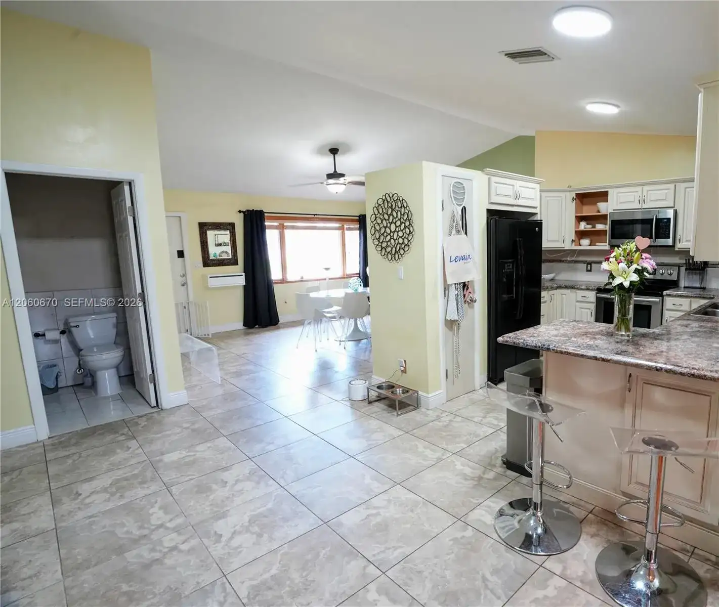 2304 SE 8th Terrace, Cape Coral FL 33990 photo 5