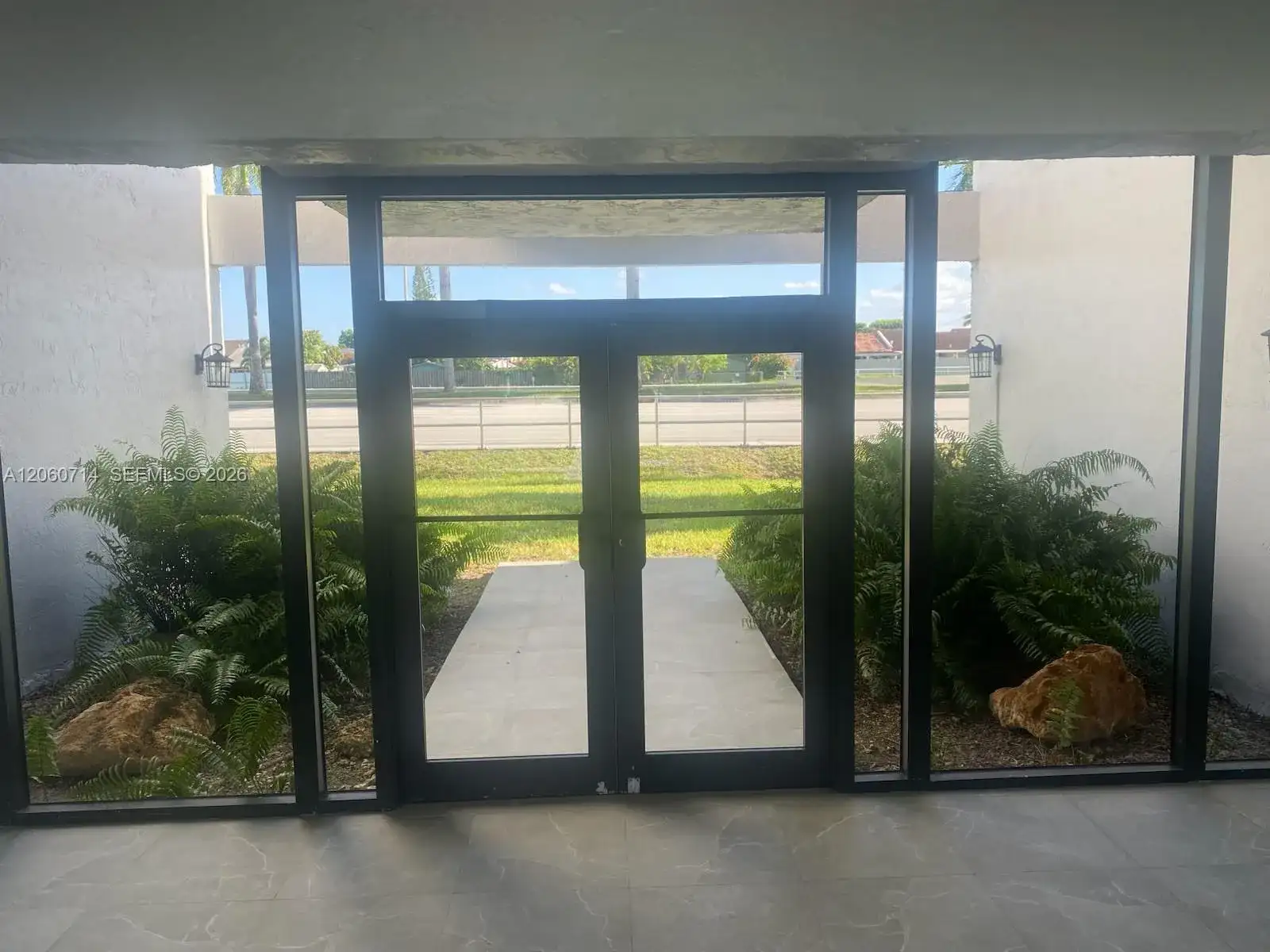 9520 SW 8th St # 118, Miami FL 33174 photo 2