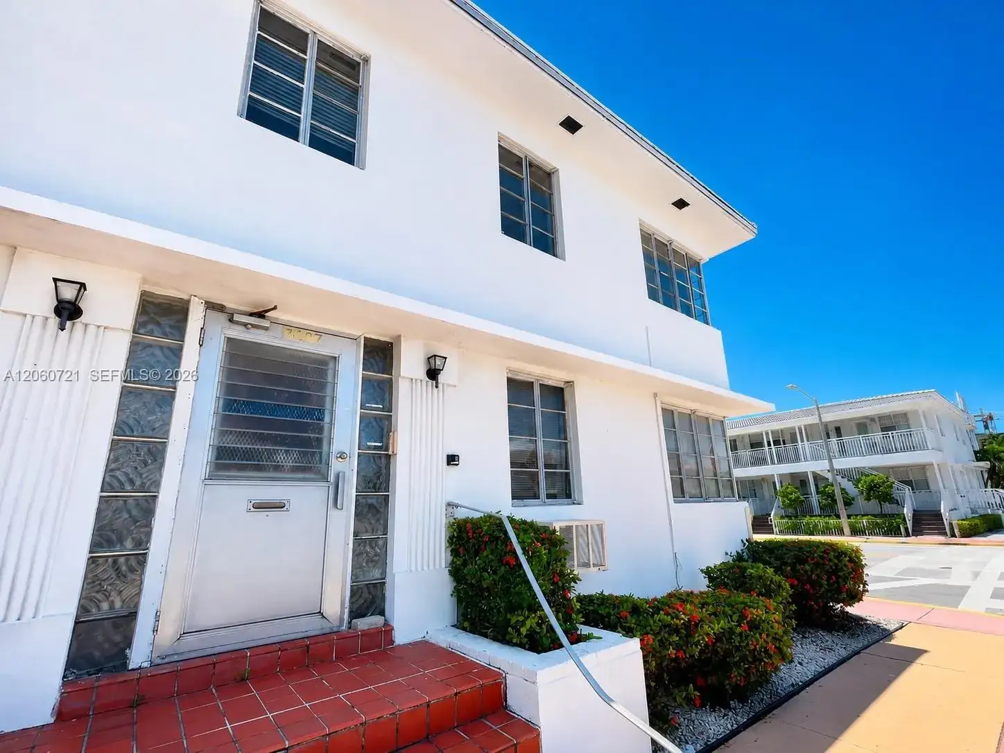 7407 Byron Ave # 3, Miami Beach FL 33141 photo 2