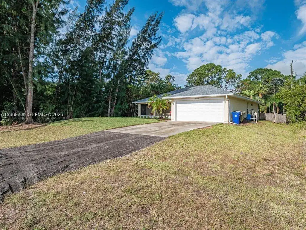 8265 97th Ave, Vero Beach FL 32967 photo 2