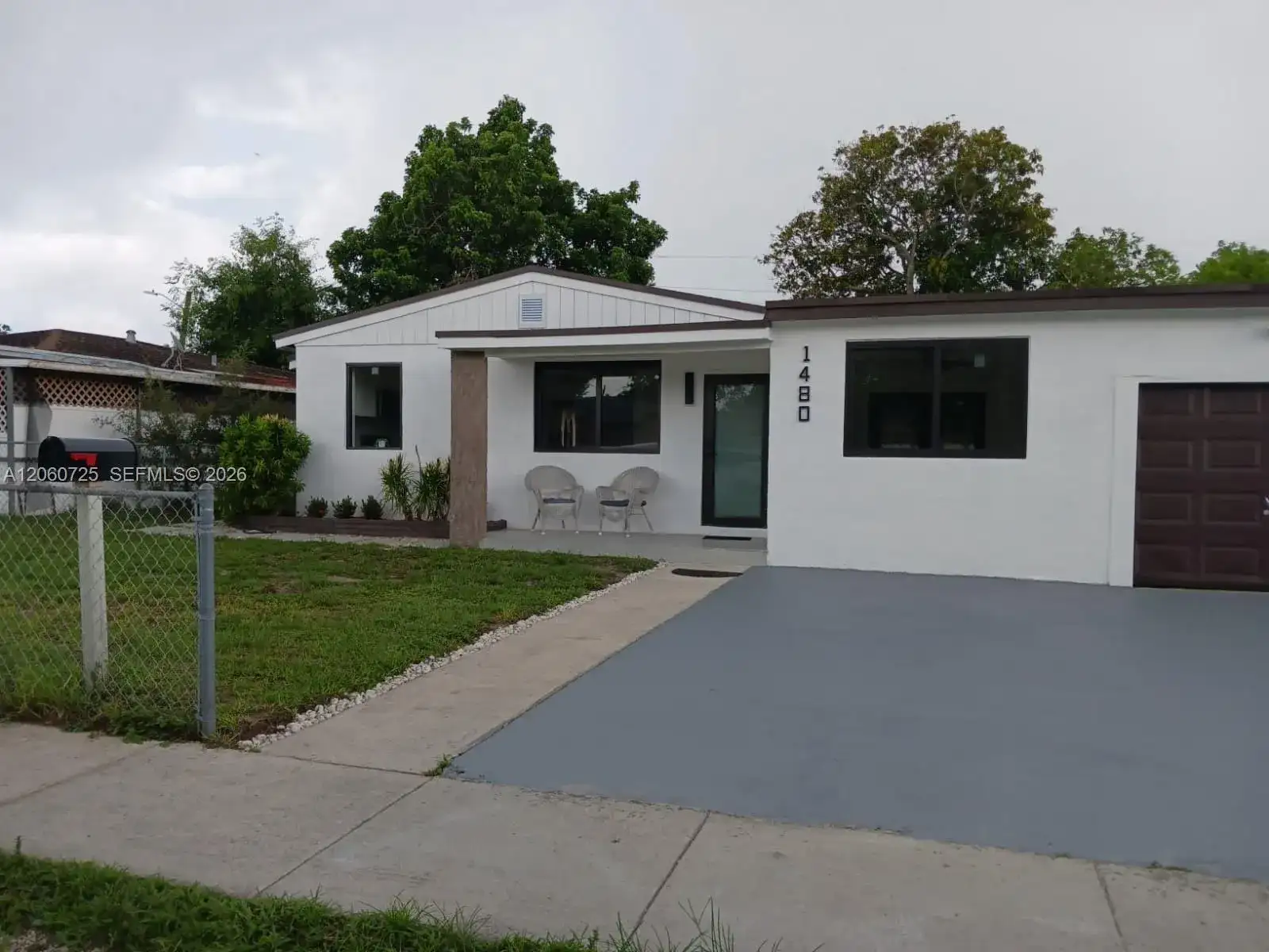 1480 NE 157th St, North Miami Beach FL 33162 photo 4