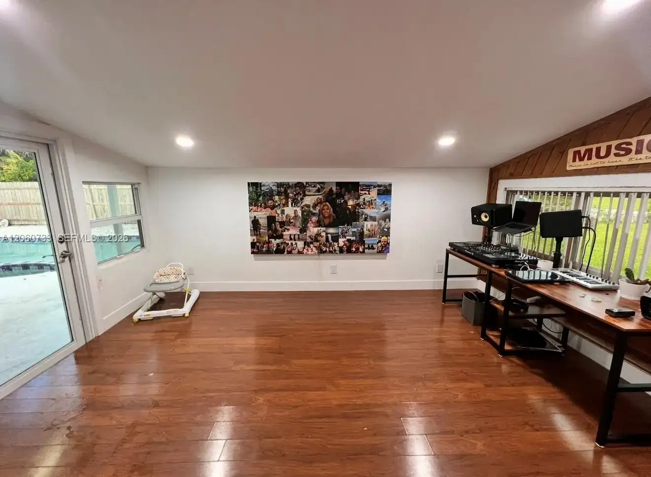 7161 SW 13th St, Pembroke Pines FL 33023 photo 2