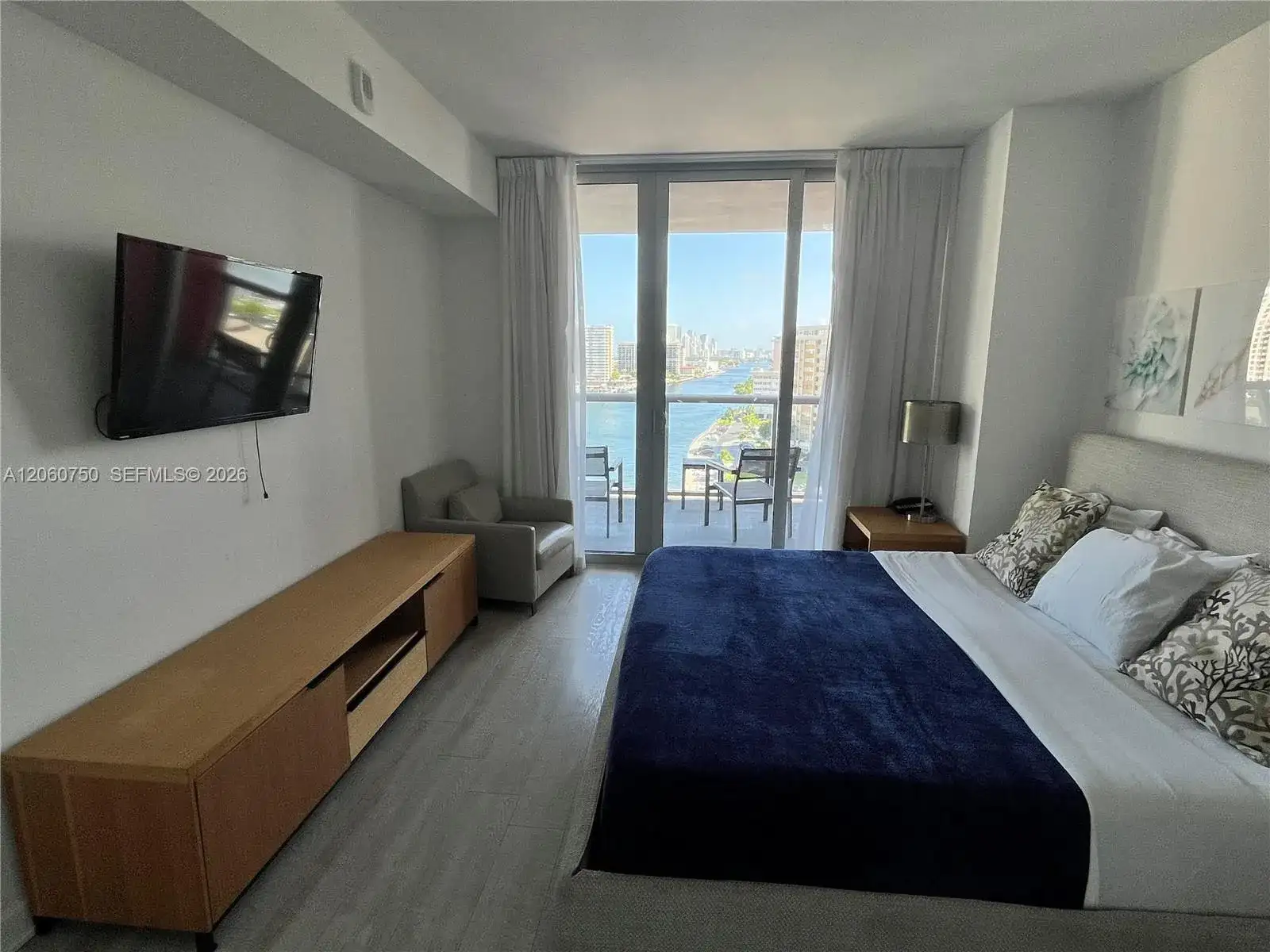 2602 E Hallandale Beach Blvd # 1105, Hallandale Beach FL 33009 photo 2