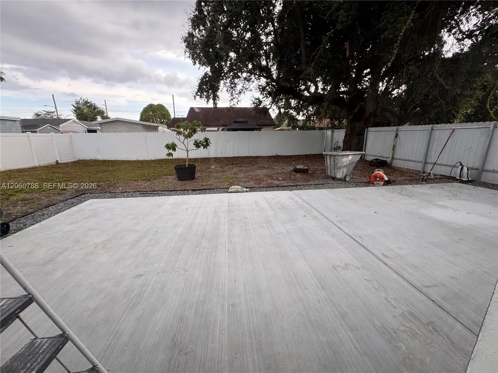 2416 NW 88th St, Miami FL 33147 photo 3