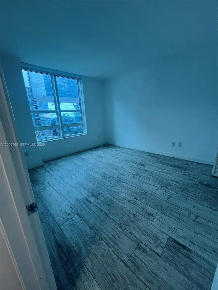 951 Brickell Ave # 2403, Miami FL 33131 photo 5