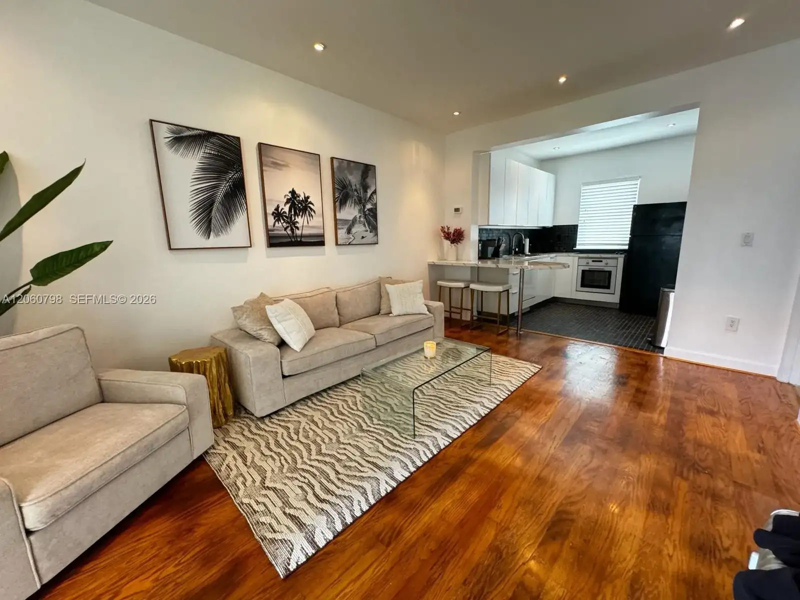 736 13th St # 104, Miami Beach FL 33139 photo 2