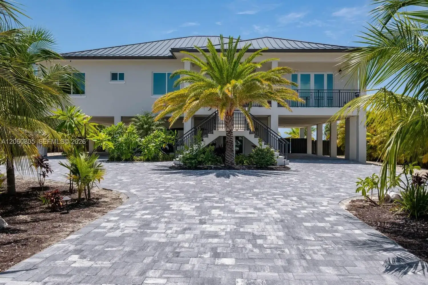 108 Sunrise Dr, Marathon FL 33050 photo 2