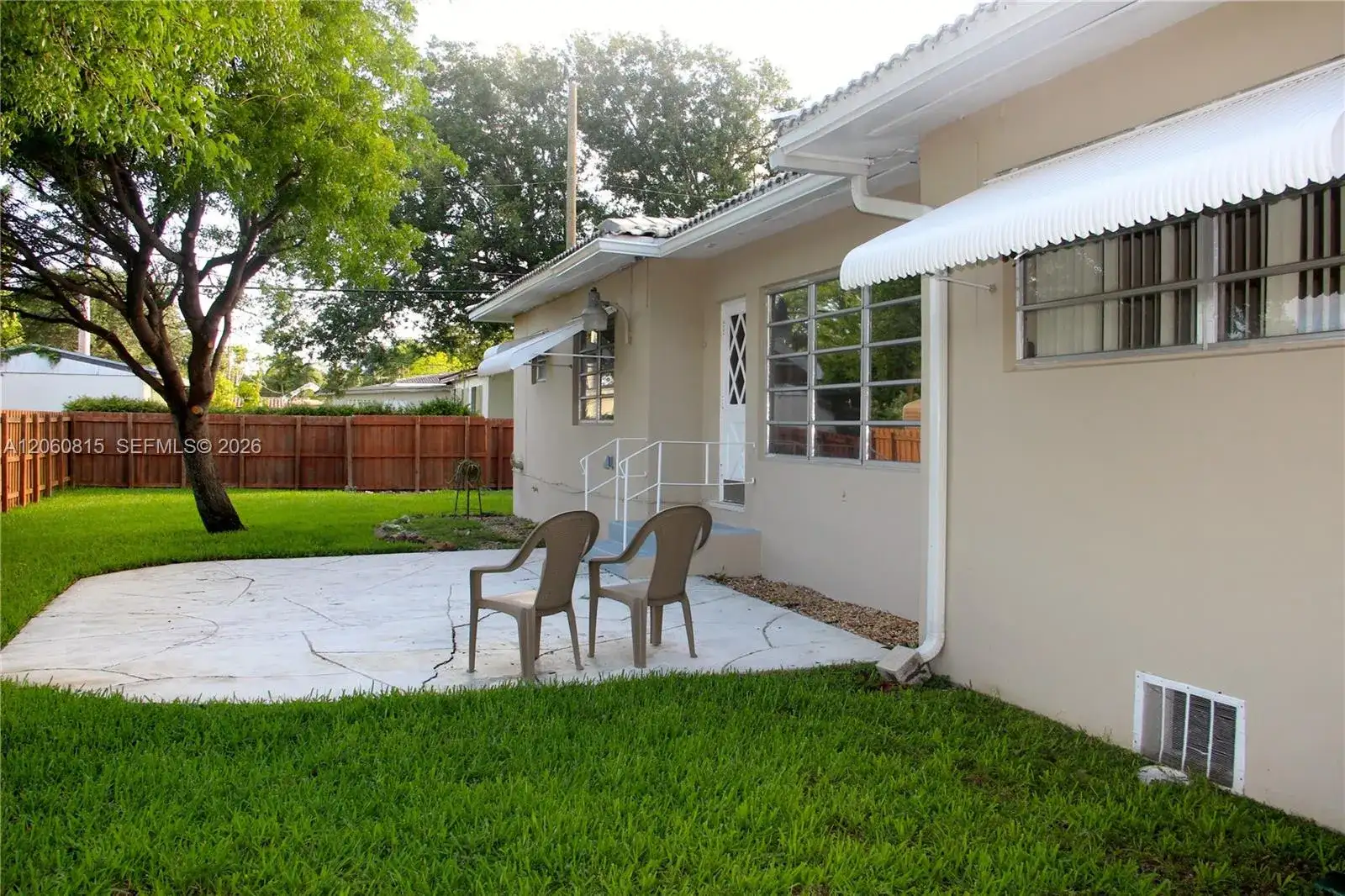 70 Hammond Dr, Miami Springs FL 33166 photo 5
