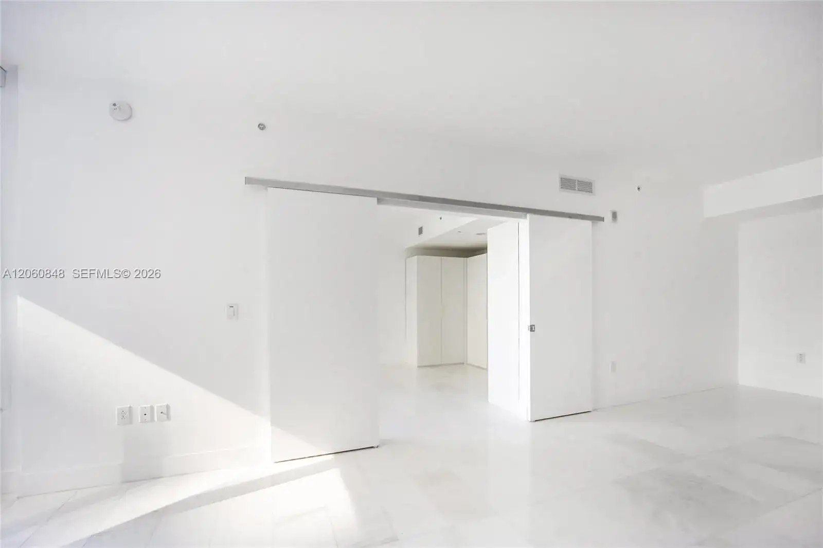 1010 Brickell Ave # 2708, Miami FL 33131 photo 4