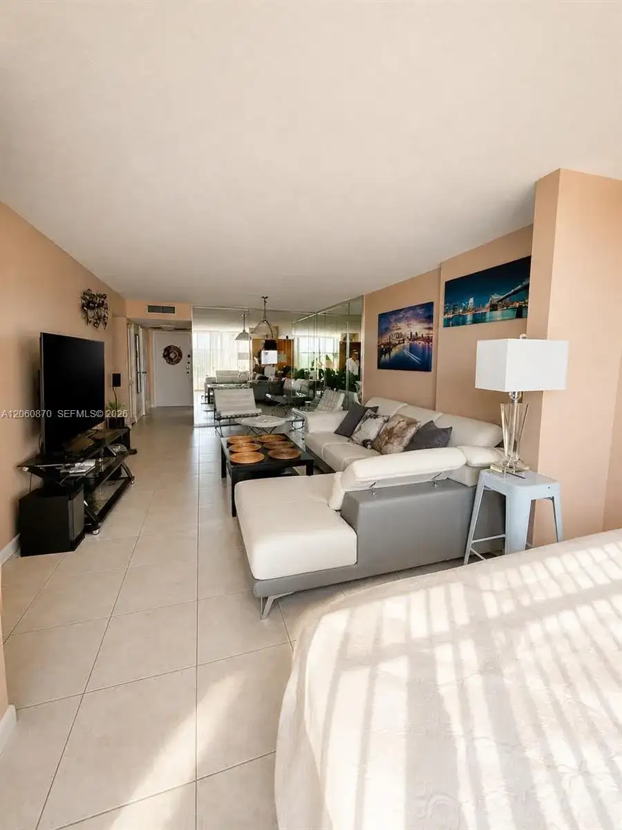 1000 Parkview Dr # 505, Hallandale Beach FL 33009 photo 5