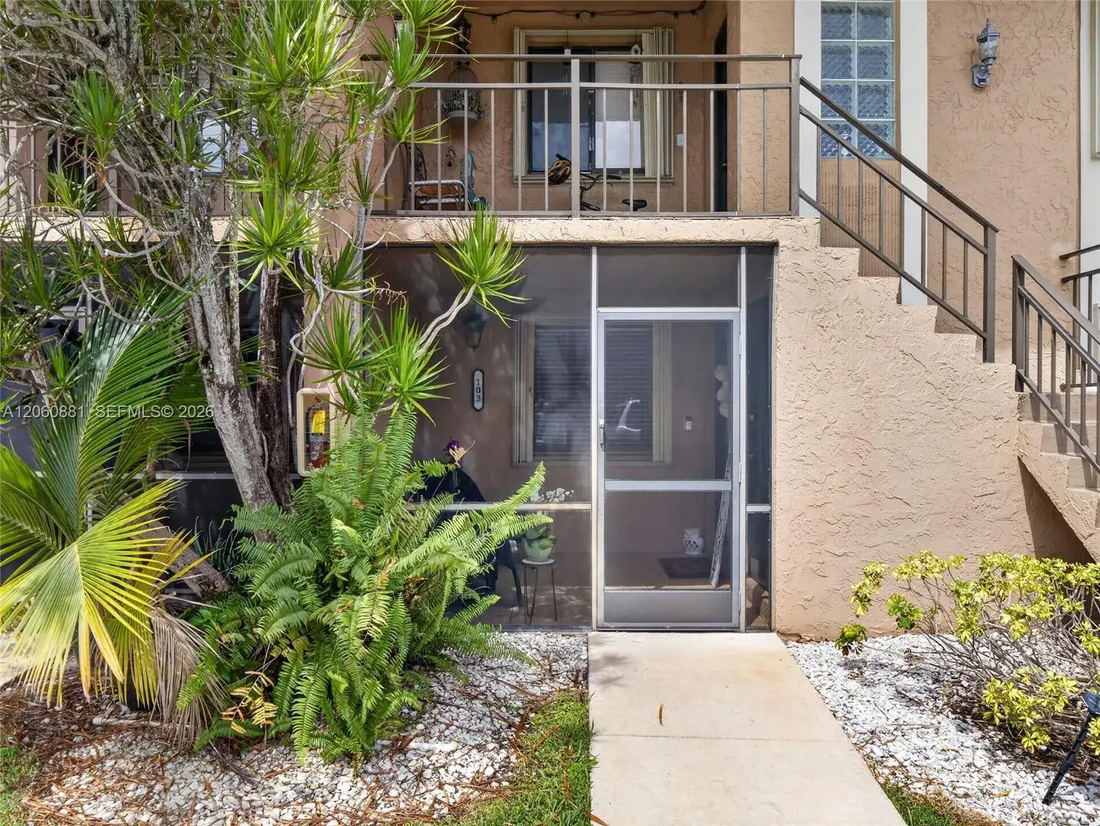 205 Lakeview Dr # 103, Weston FL 33326 photo 2
