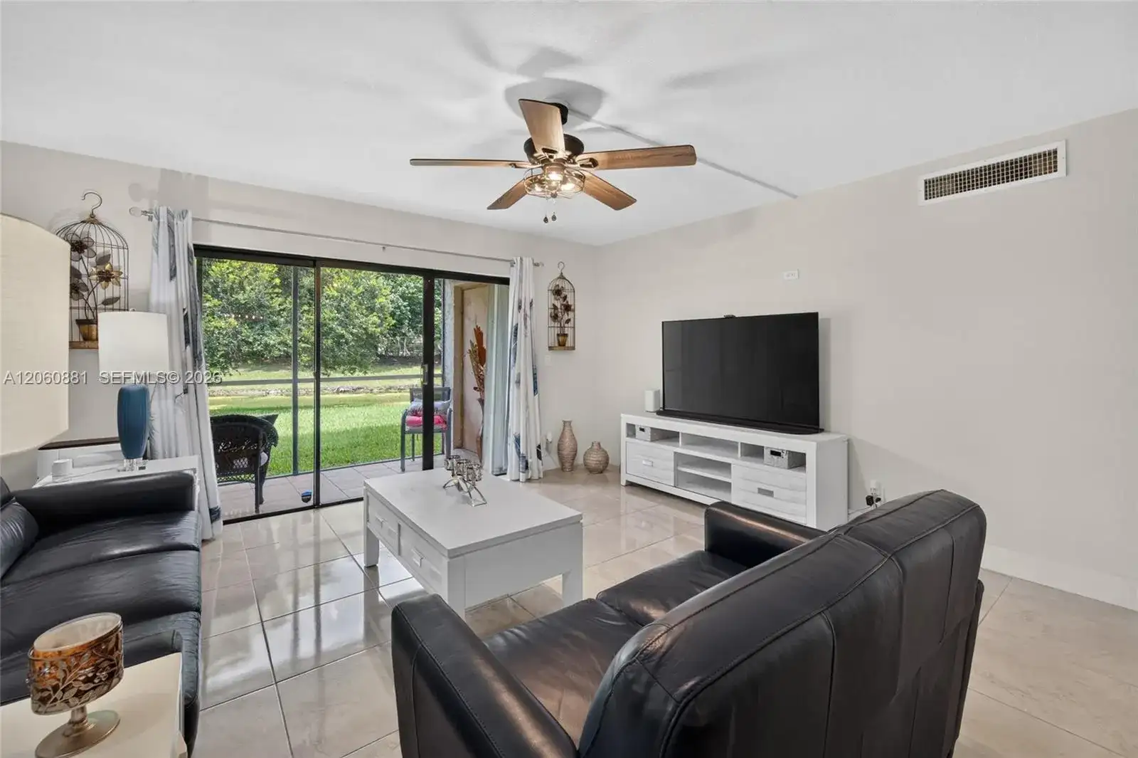 205 Lakeview Dr # 103, Weston FL 33326 photo 5
