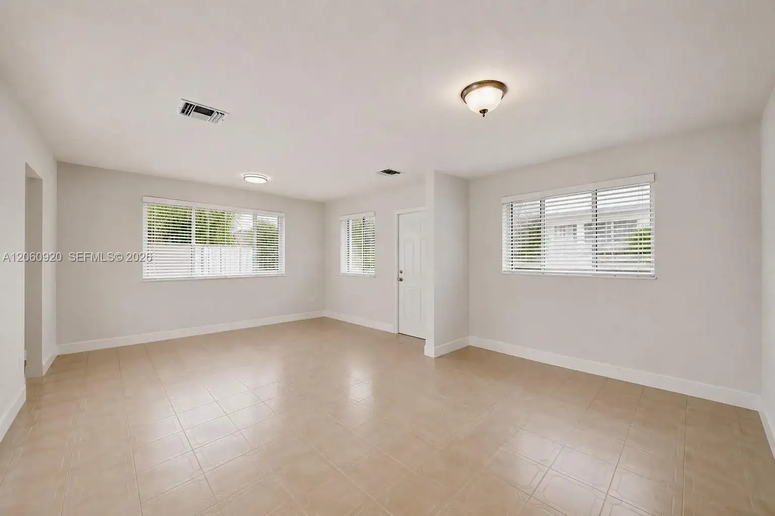 8636 NW 35th PL, Miami FL 33147 photo 3
