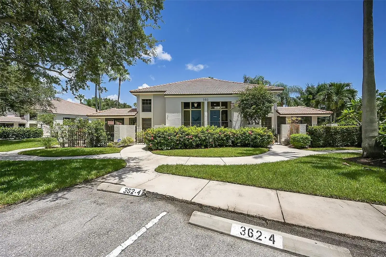 362 Prestwick Cir # 3, Palm Beach Gardens FL 33418 photo 3