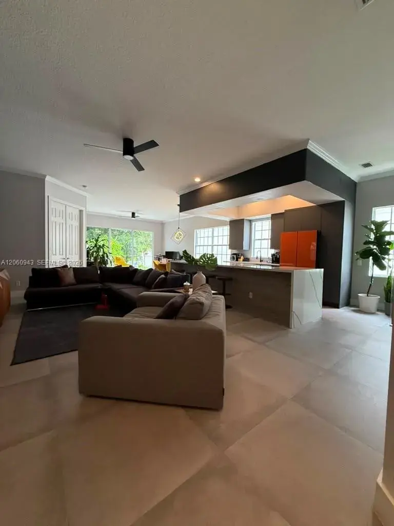 2008 Valencia Dr, Delray Beach FL 33445