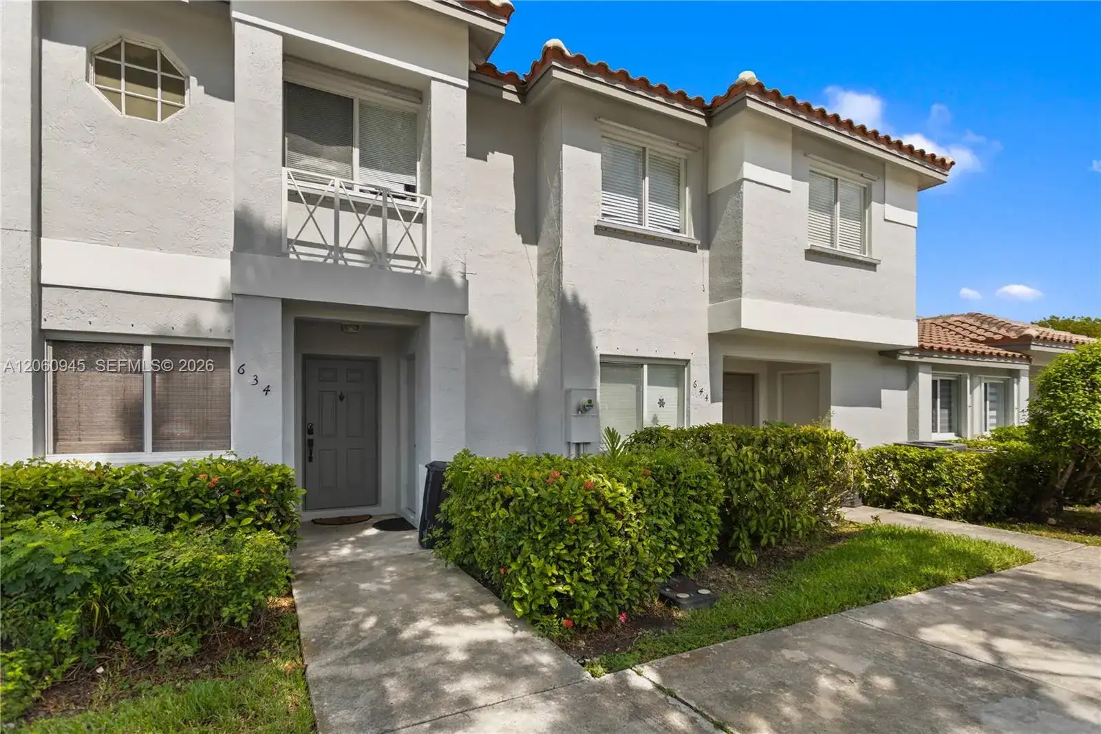 634 NW 208th Dr, Pembroke Pines FL 33029 photo 3