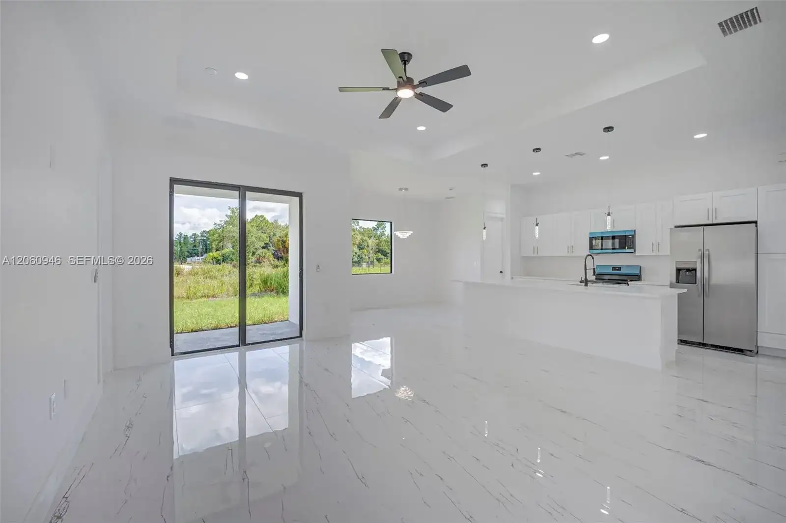 470 LACONIC AVE, Lehigh Acres FL 33974 photo 2