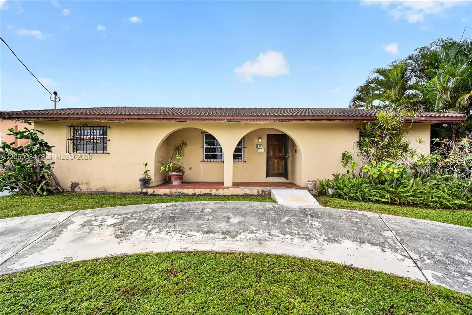 430 SE 7th Ave, Hialeah FL 33010