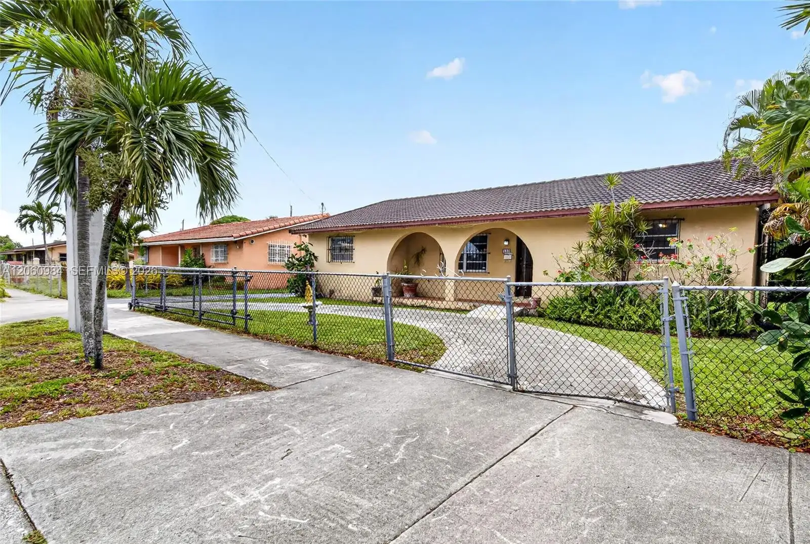 430 SE 7th Ave, Hialeah FL 33010 photo 5