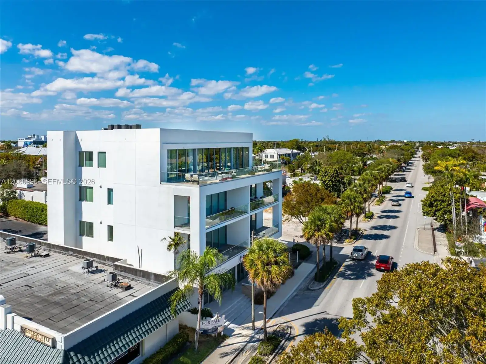 246 NE 6th Ave, Delray Beach FL 33483 photo 4