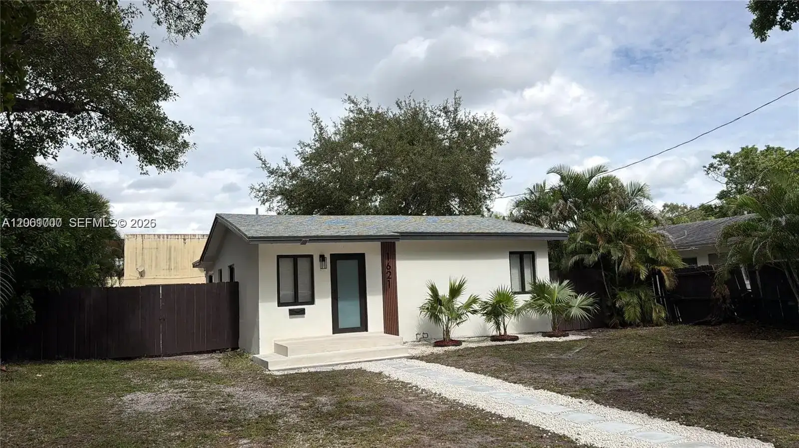 1621 SW 11th Ct, Fort Lauderdale FL 33312 photo 2