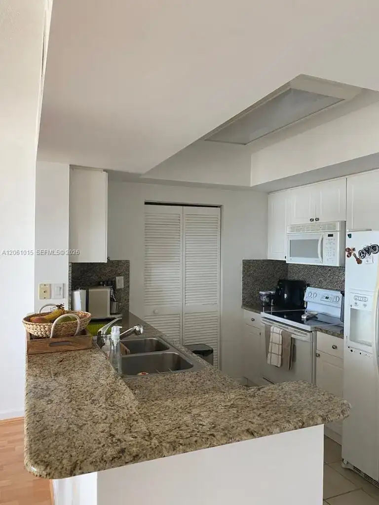 19501 W COUNTRY CLUB DR # 2305, Aventura FL 33180 photo 3