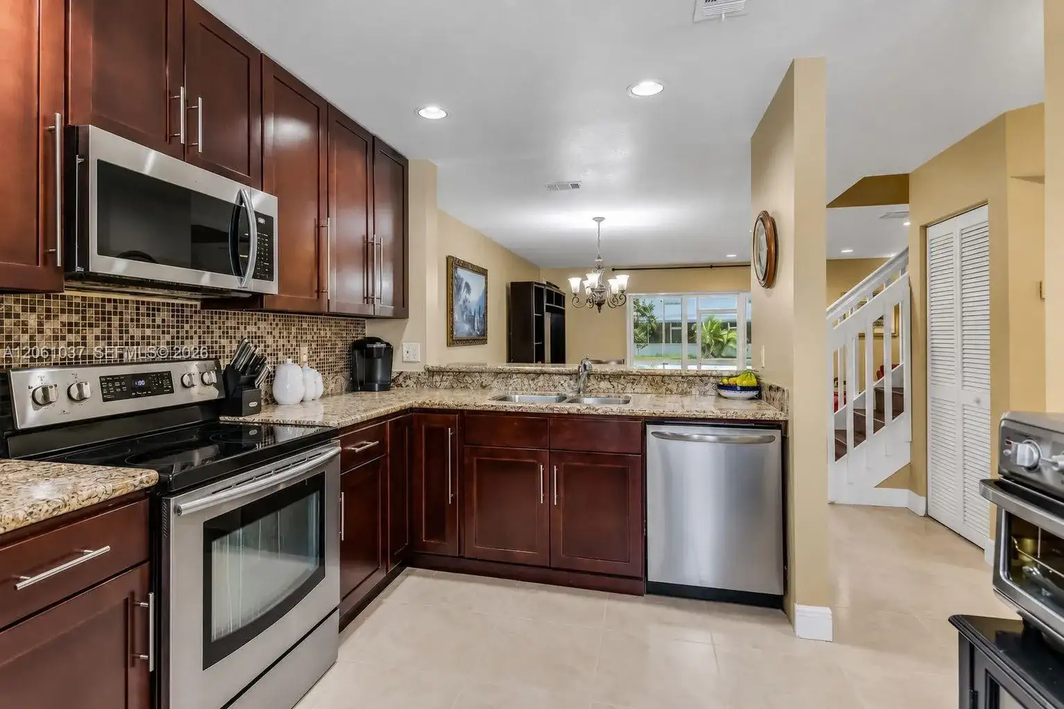 20822 NW 2nd St, Pembroke Pines FL 33029 photo 4