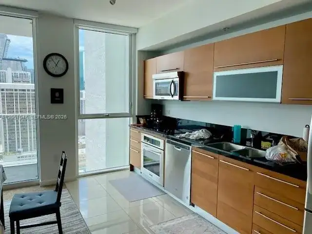 244 Biscayne Blvd # 3307, Miami FL 33132 photo 5