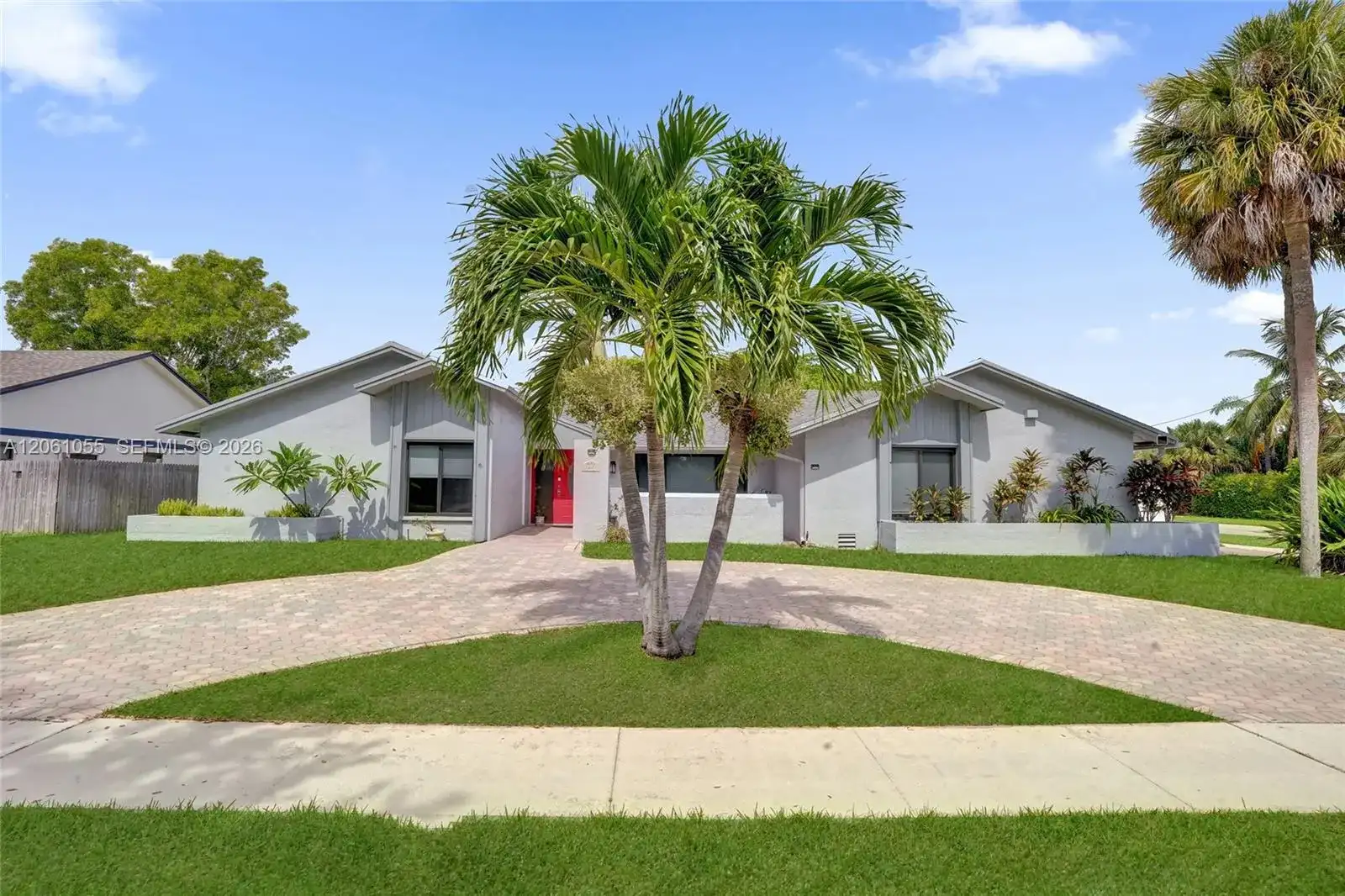 1221 NW 78th Ave, Plantation FL 33322 photo 2