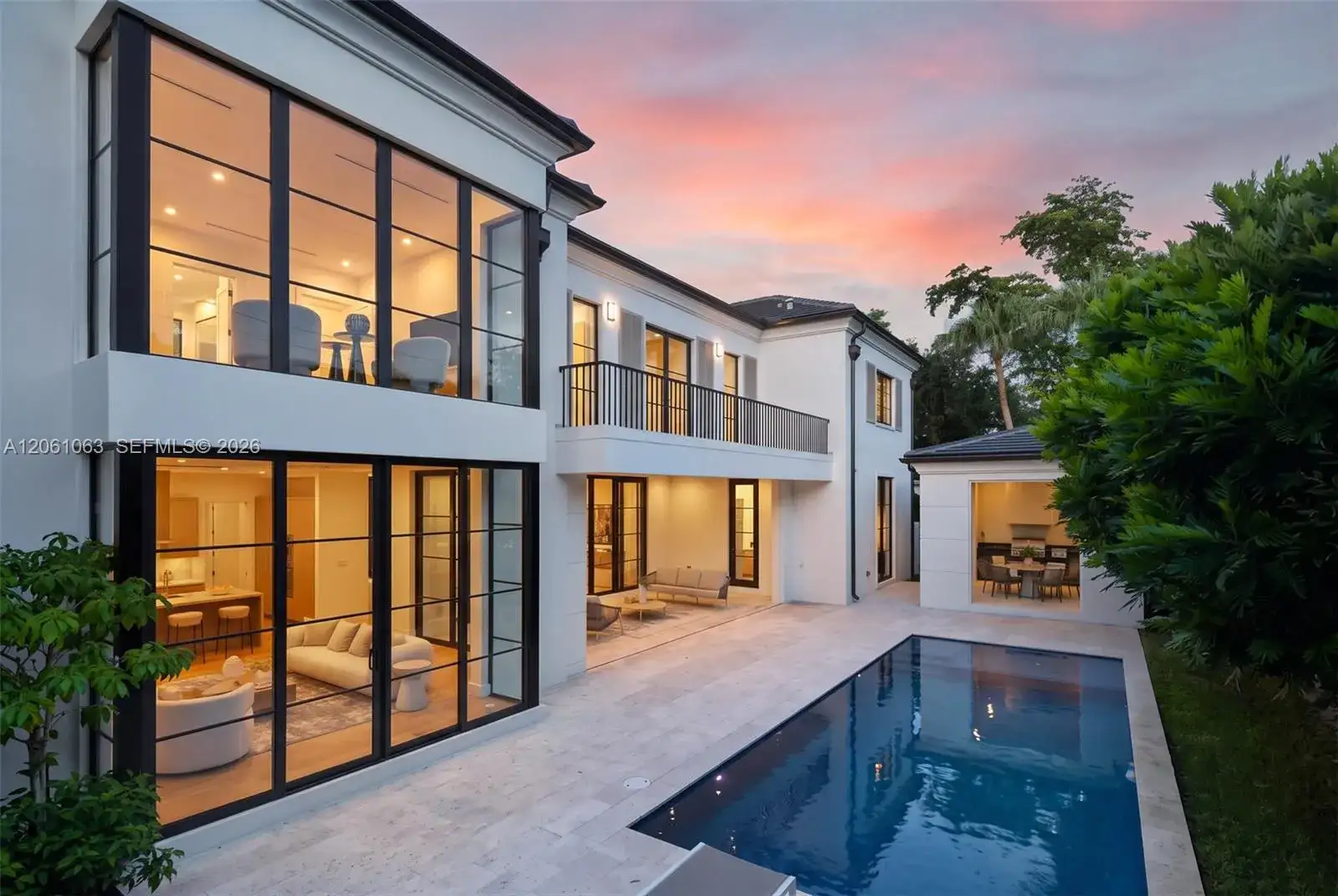 1220 S Alhambra Cir, Coral Gables FL 33146 photo 2