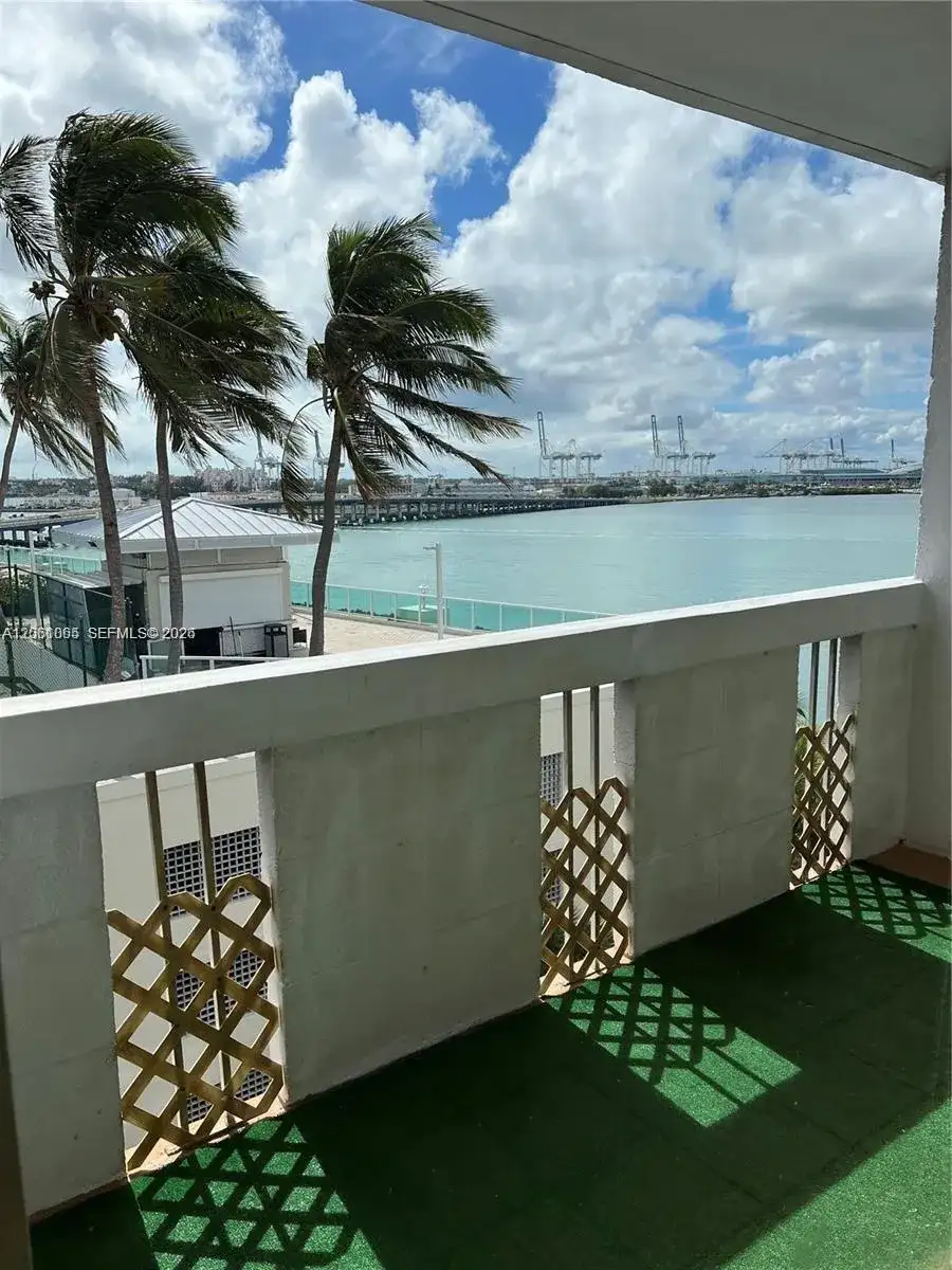 800 West Ave # 808, Miami Beach FL 33139 photo 2