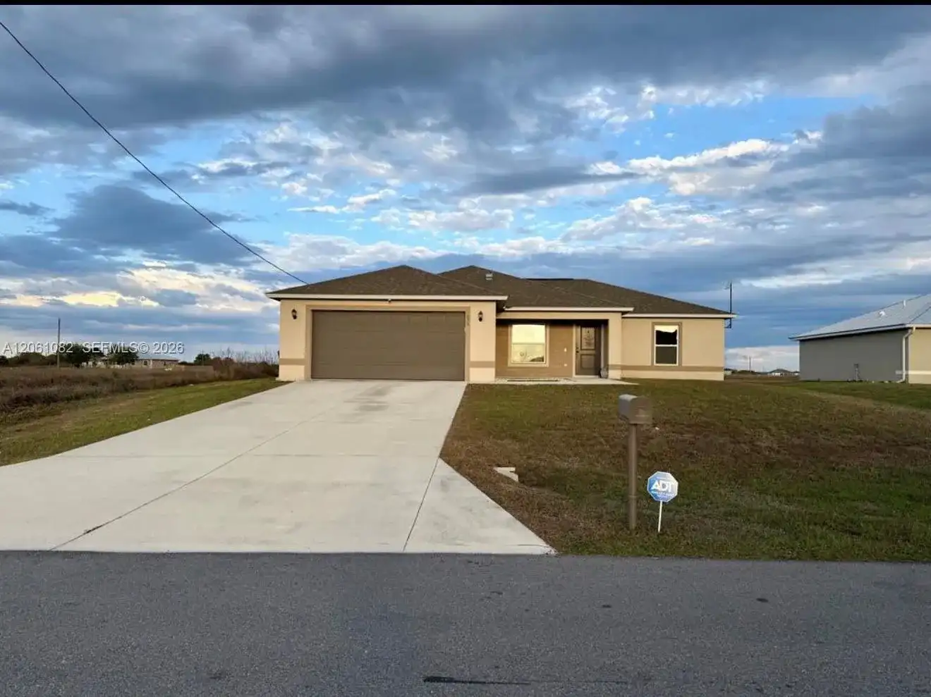 7033 Waldo Cir, La Belle FL 33935