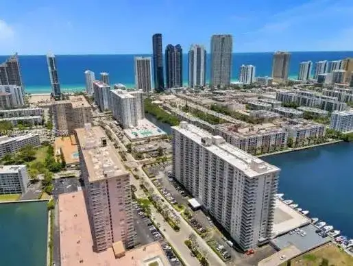 250 174th St # 1808, Sunny Isles Beach FL 33160 photo 4
