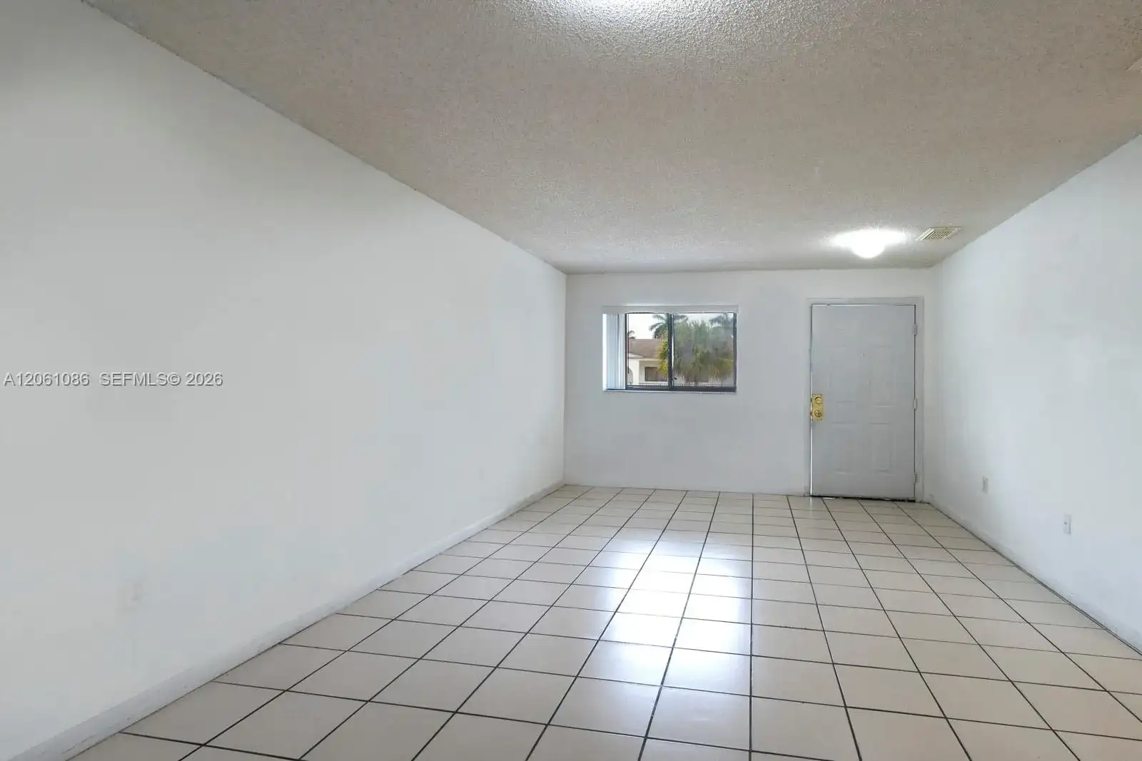 6305 W 22nd Ct, Hialeah FL 33016 photo 3