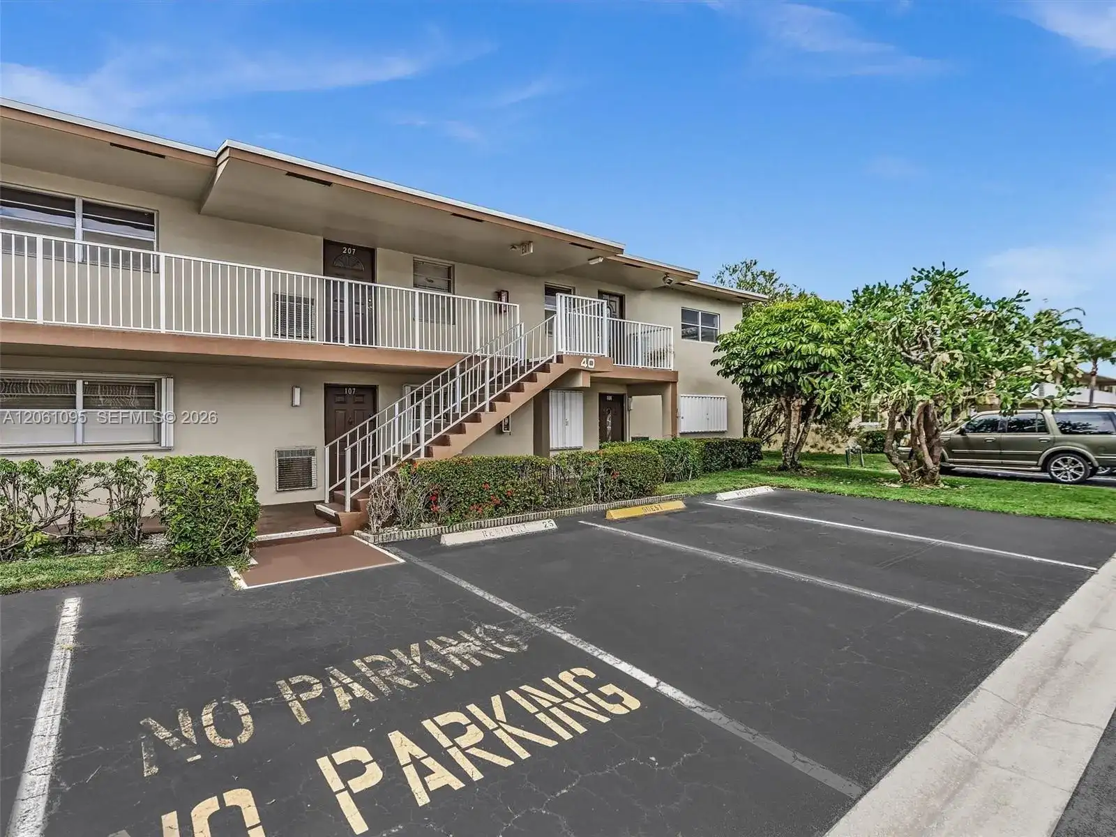 551 NW 76th Ter # 208, Margate FL 33063 photo 3