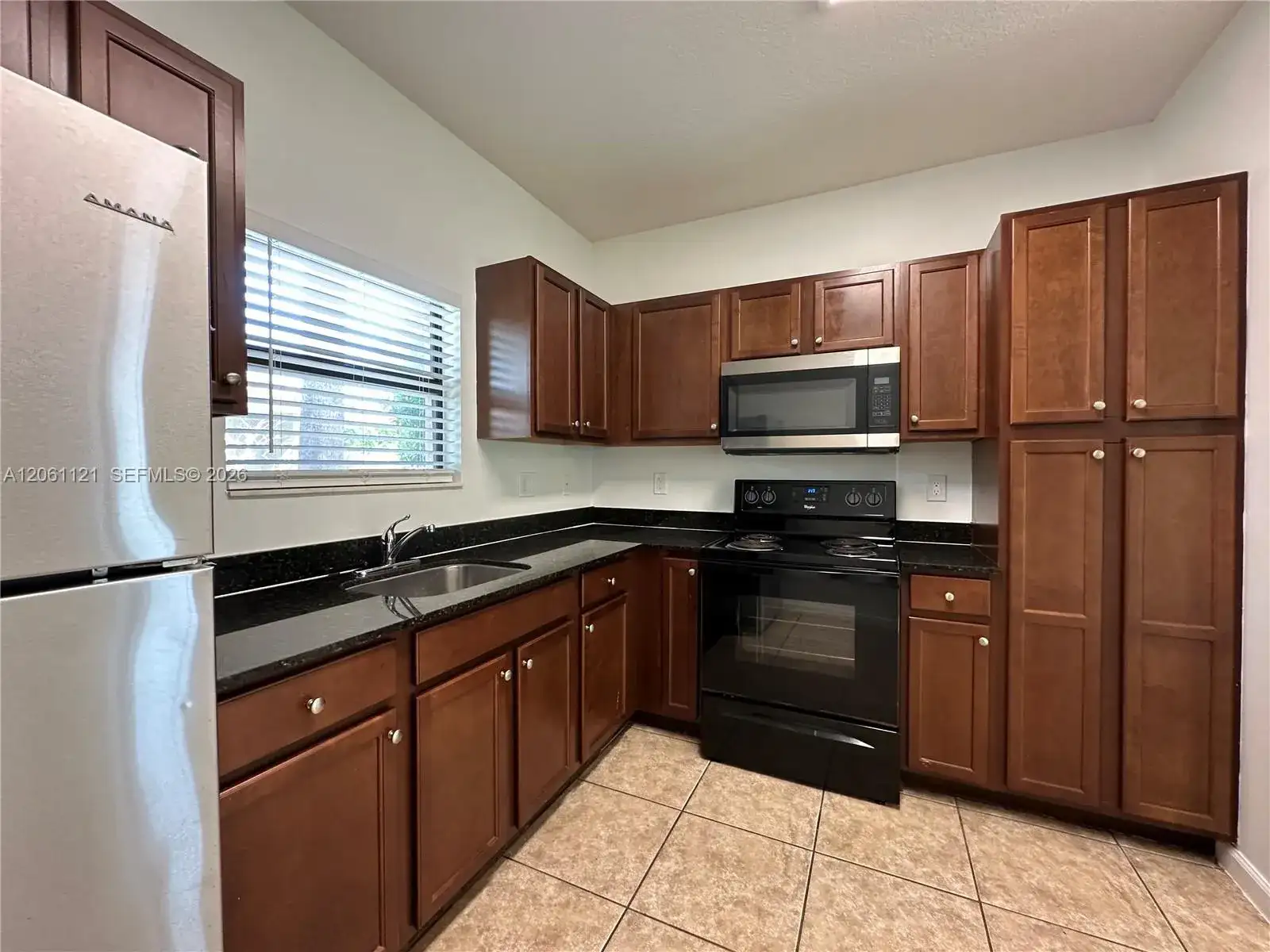 1035 NE 10th Ave # 3, Fort Lauderdale FL 33304 photo 3