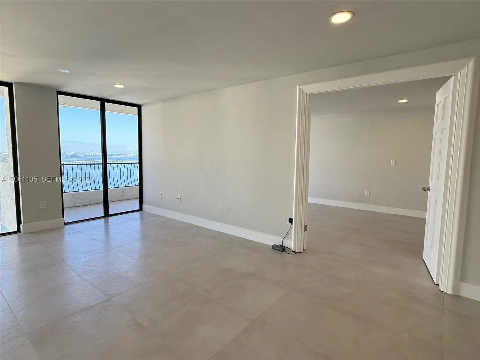 555 NE 15th St # D, Miami FL 33132 photo 4