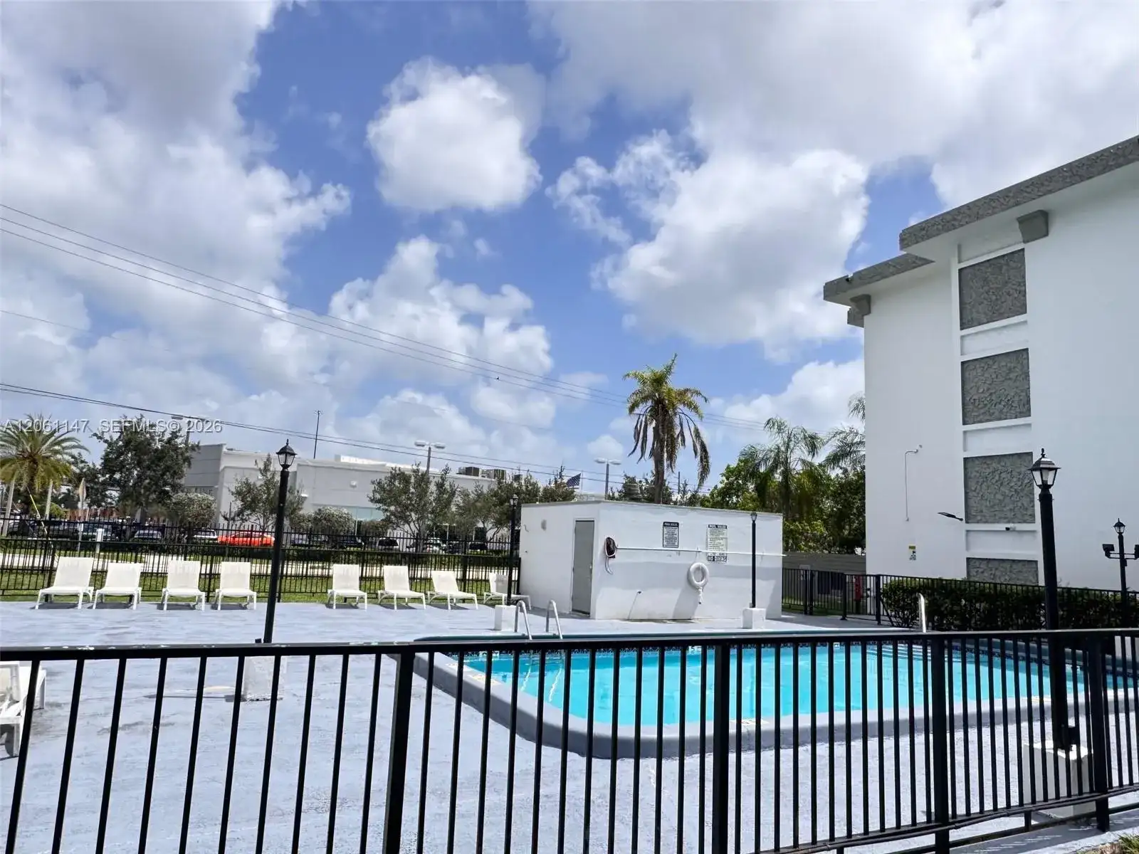 16450 NW 2nd Ave # 207, Miami FL 33169 photo 2
