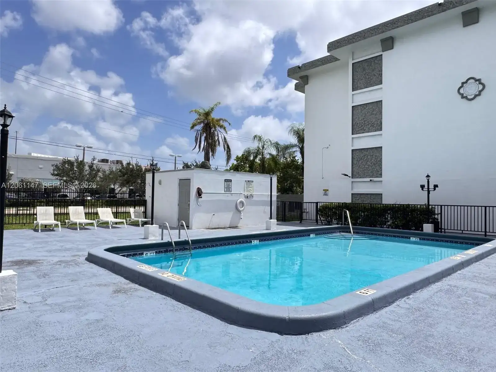 16450 NW 2nd Ave # 207, Miami FL 33169 photo 3