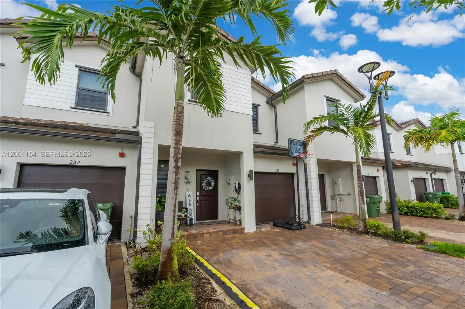278 SW 159th Pl, Pembroke Pines FL 33027