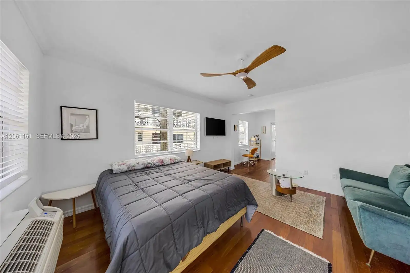 901 Meridian Ave # 207, Miami Beach FL 33139 photo 2