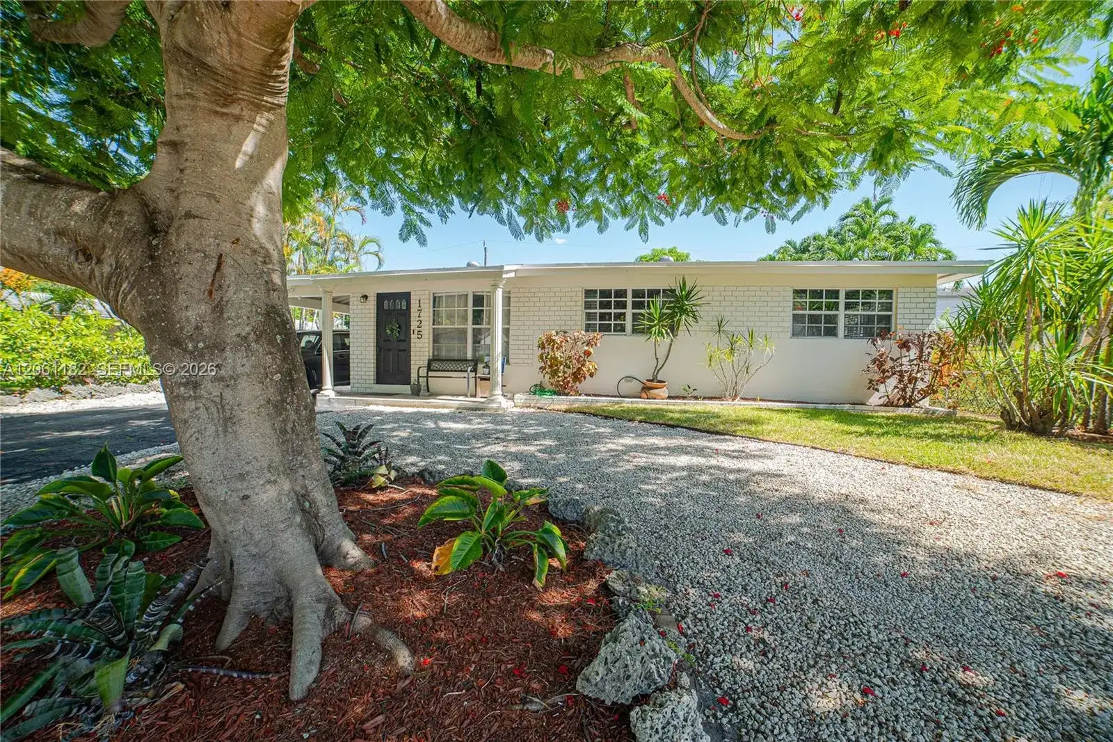 1725 SW 30th St, Fort Lauderdale FL 33315 photo 2