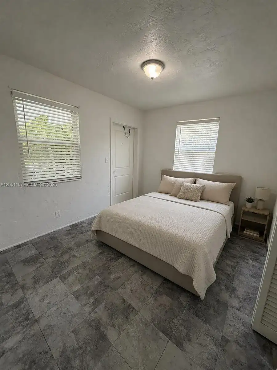 739 SW 9th St # 4, Miami FL 33130 photo 4