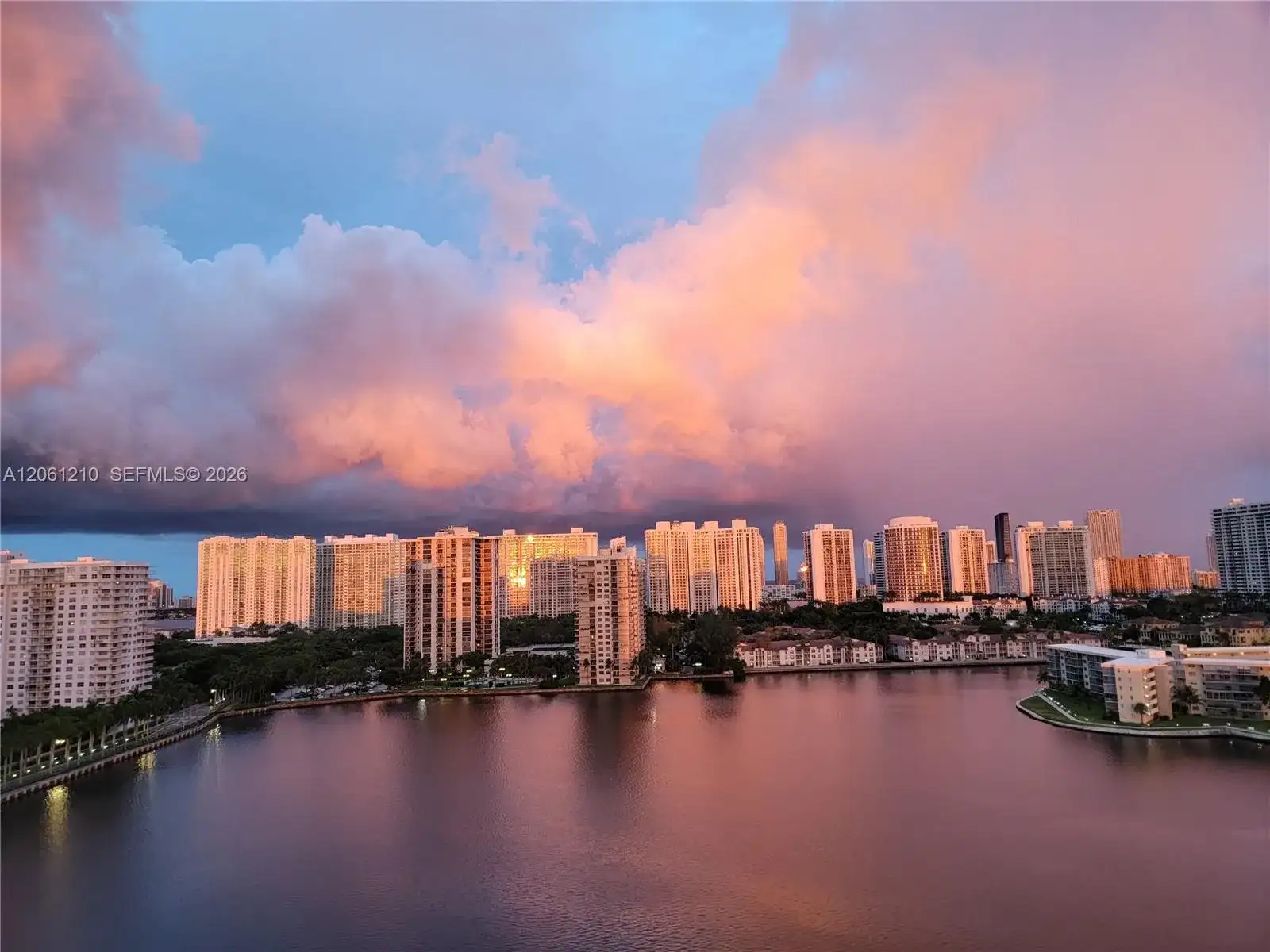 18081 Biscayne Blvd BOAT SLIP & UNIT # 1805, Aventura FL 33160 photo 2
